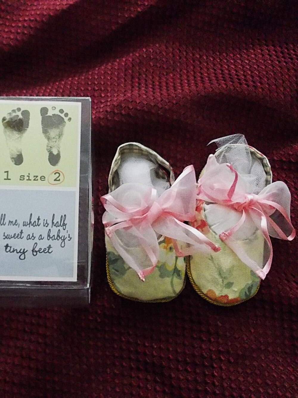 NWB Wiggly Studio Angel Toe Pink Floral Booties with Organza Bow Size 2